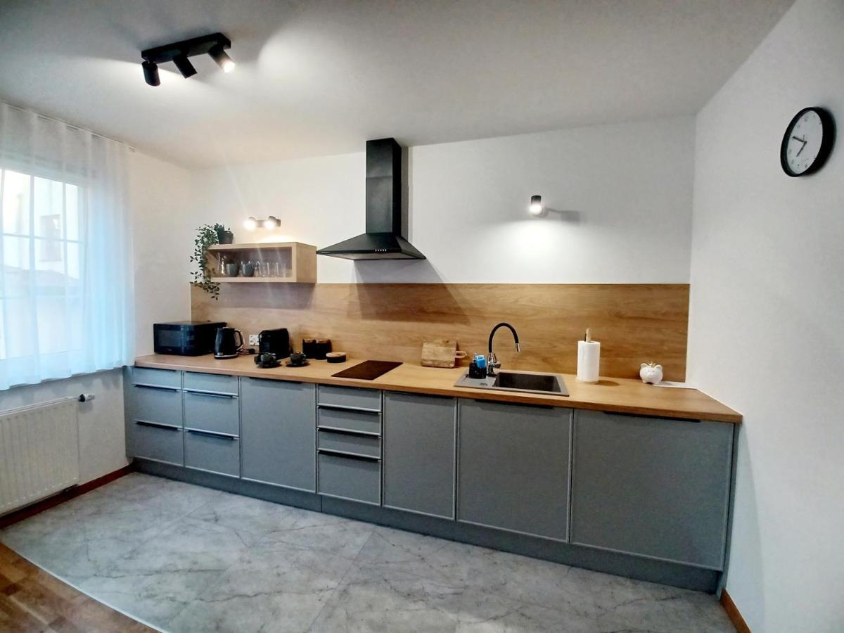 Kolory Warmii Garaz Podziemny-30pln-doba * Olsztyn (Warmian-Masurian)